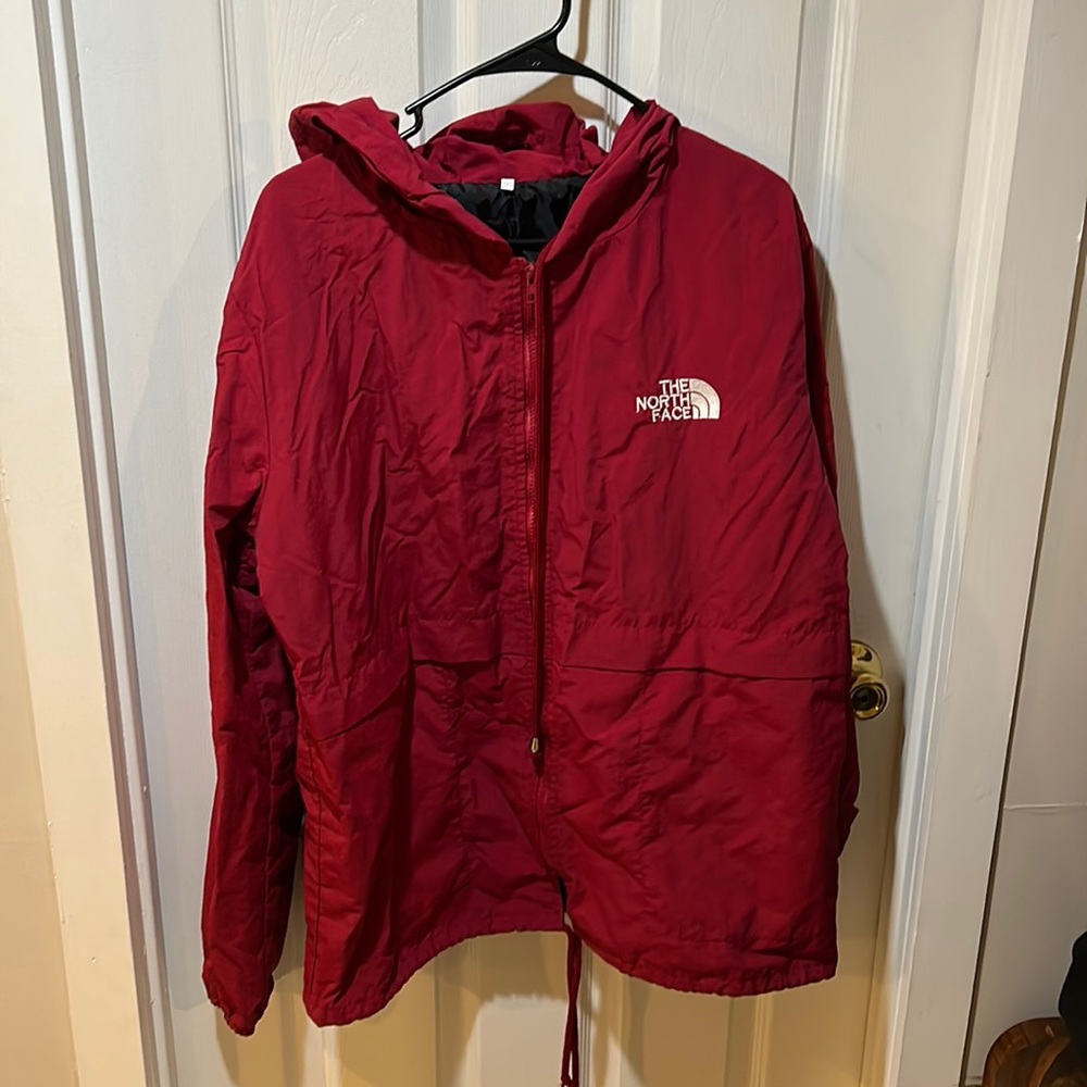 Women’s North Face Wind Breaker